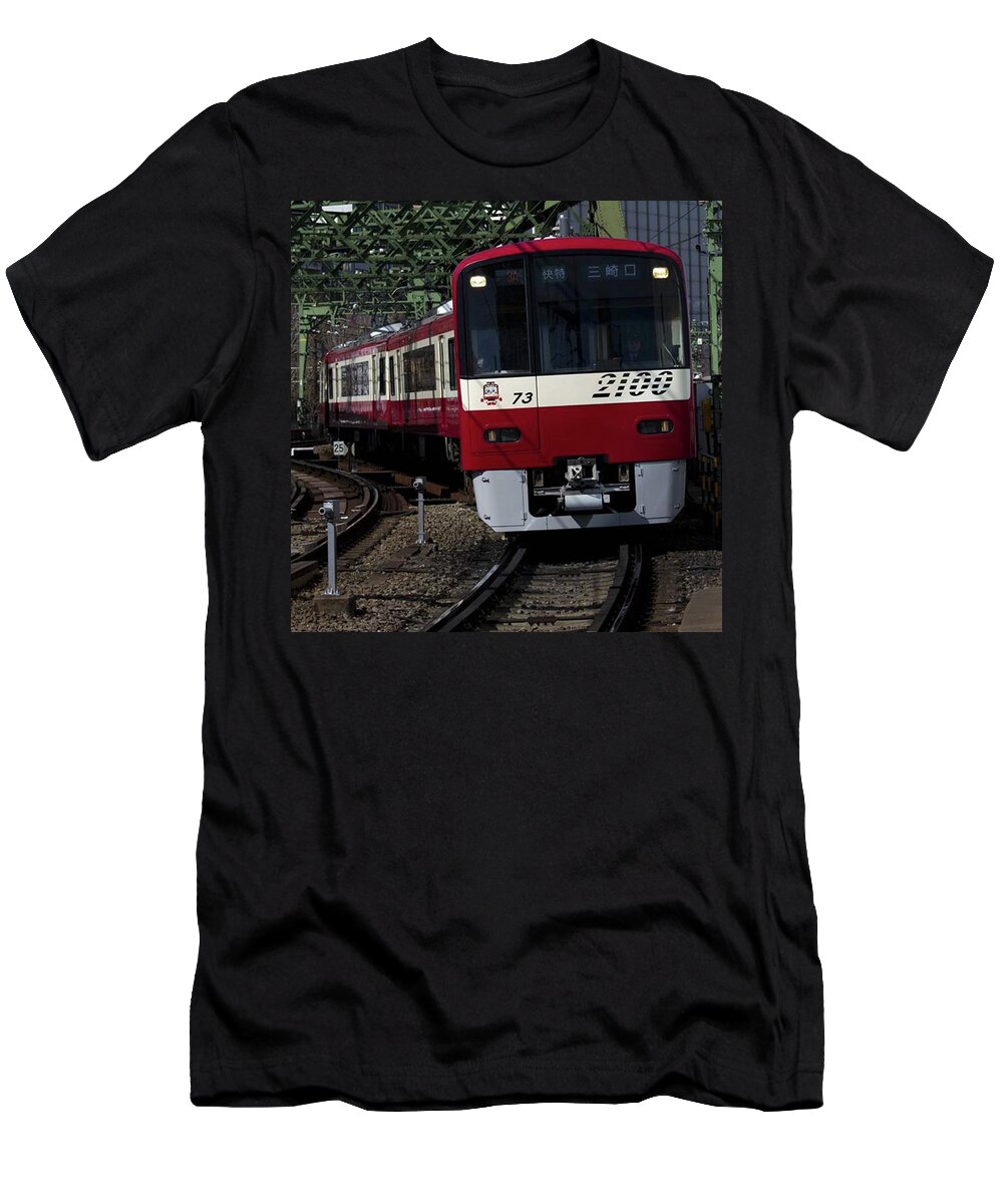 Japantrain T-Shirt featuring the photograph Challenge! #trb_redhottrains by Kujira Nijino