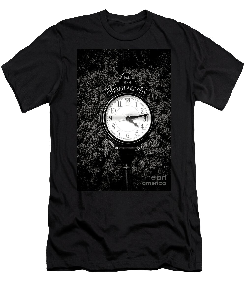 Town T-Shirt featuring the photograph Chesapeake City Clock by Olivier Le Queinec