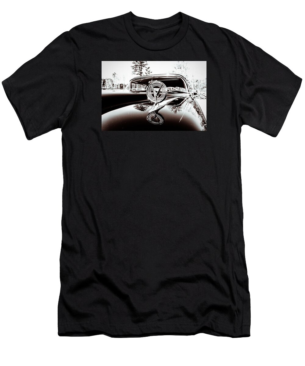 2016 T-Shirt featuring the photograph Classic Buick by Wade Brooks