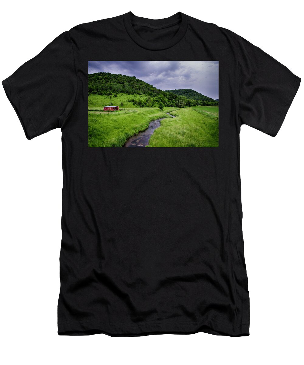  T-Shirt featuring the photograph Coon Valley by Dan Hefle