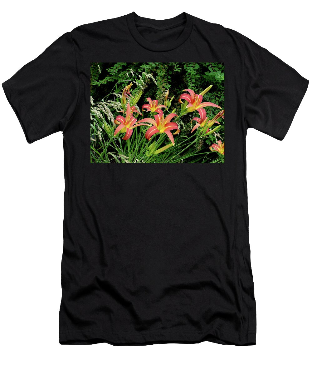 Photo T-Shirt featuring the photograph Daylily Grouping by Shirley Heyn