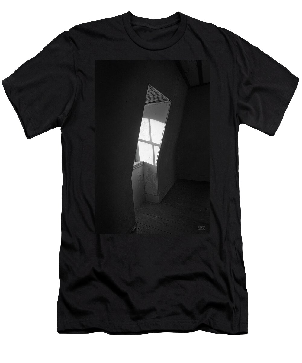 Architecture T-Shirt featuring the photograph Empty Room II BW by David Gordon
