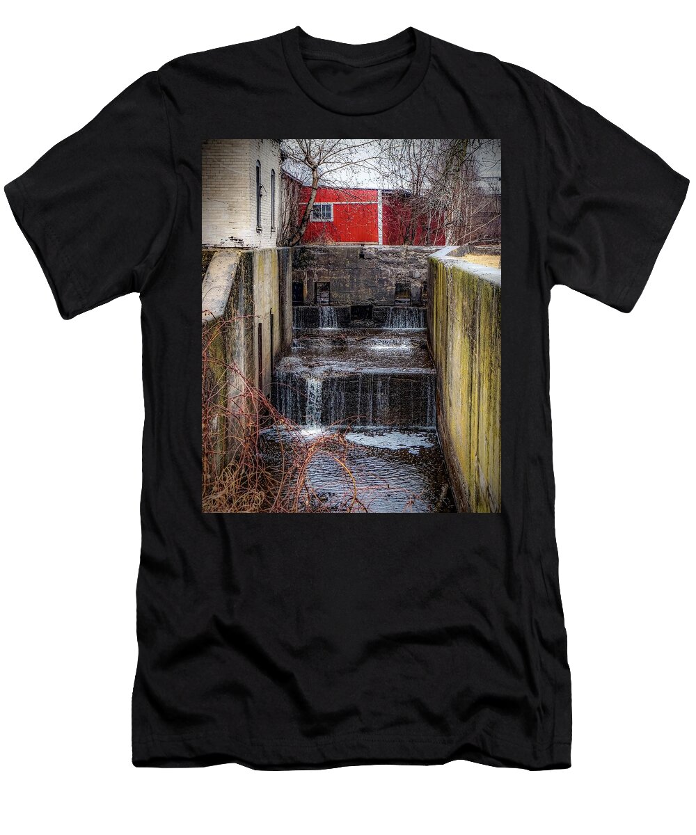  T-Shirt featuring the photograph Feeder Canal Lock 13 by Kendall McKernon