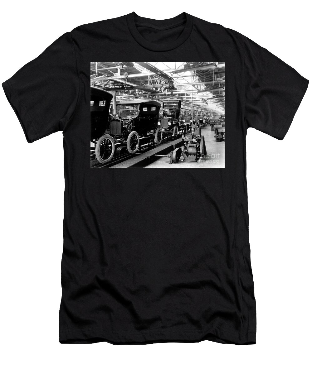 Technology T-Shirt featuring the photograph Ford Model T Assembly Line, 1920s by Science Source