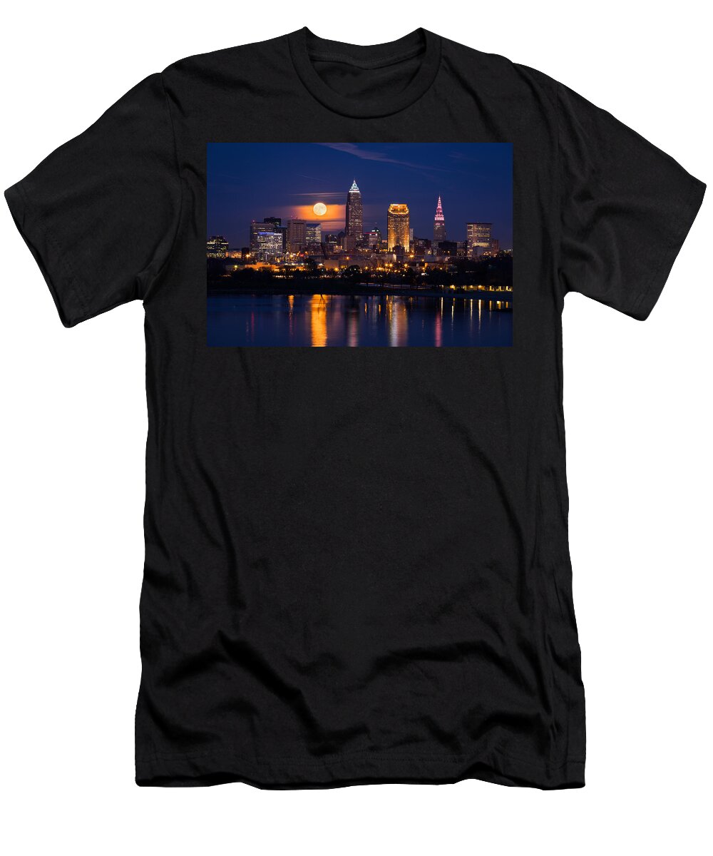 Full Moonrise Over Cleveland T-Shirt featuring the photograph Full Moonrise Over Cleveland by Dale Kincaid