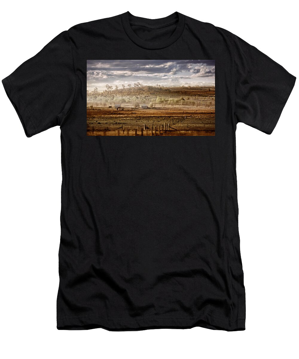 Landscapes T-Shirt featuring the photograph Heartland by Holly Kempe