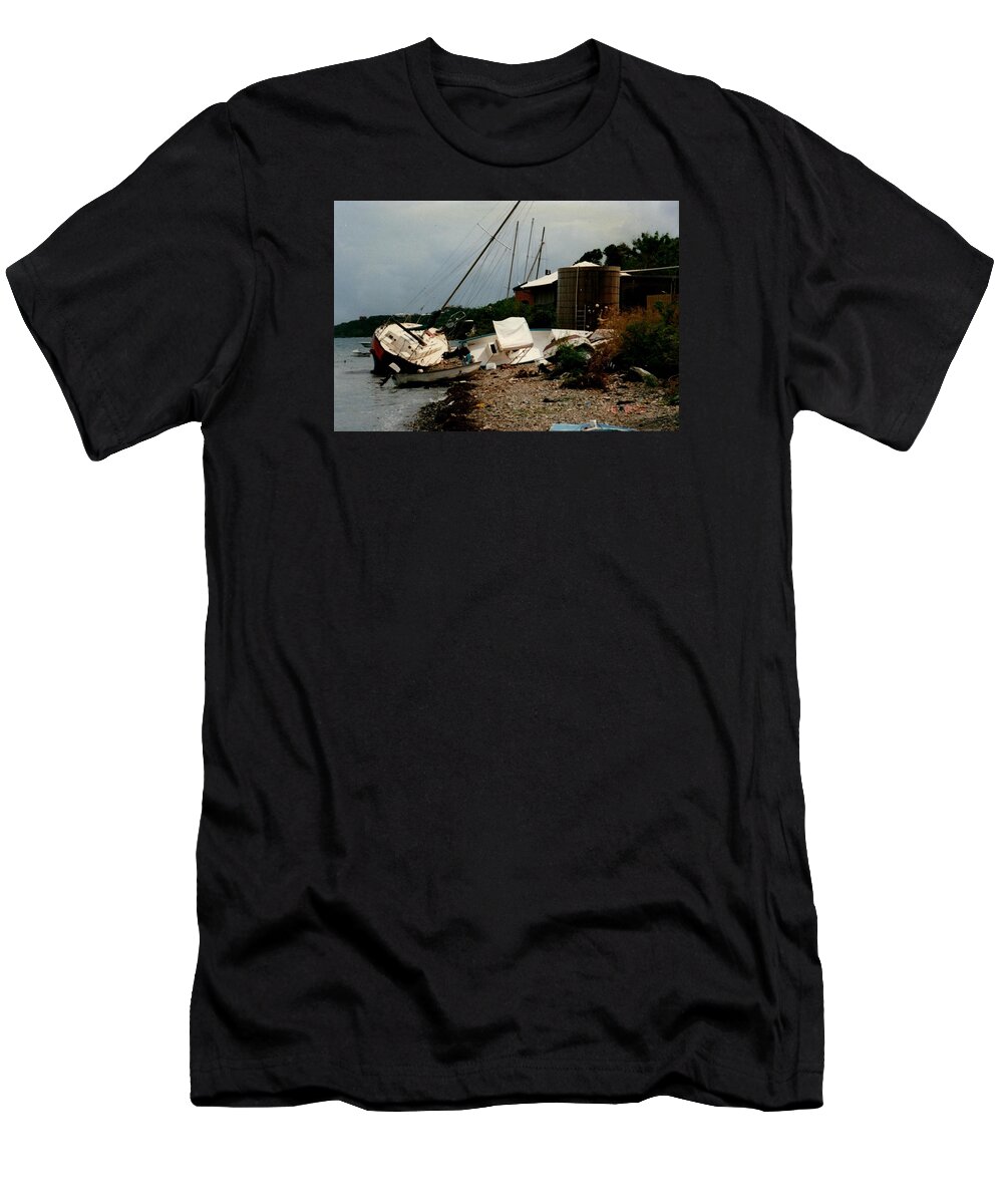 Hurricane T-Shirt featuring the photograph Hurricane16 by Robert Nickologianis