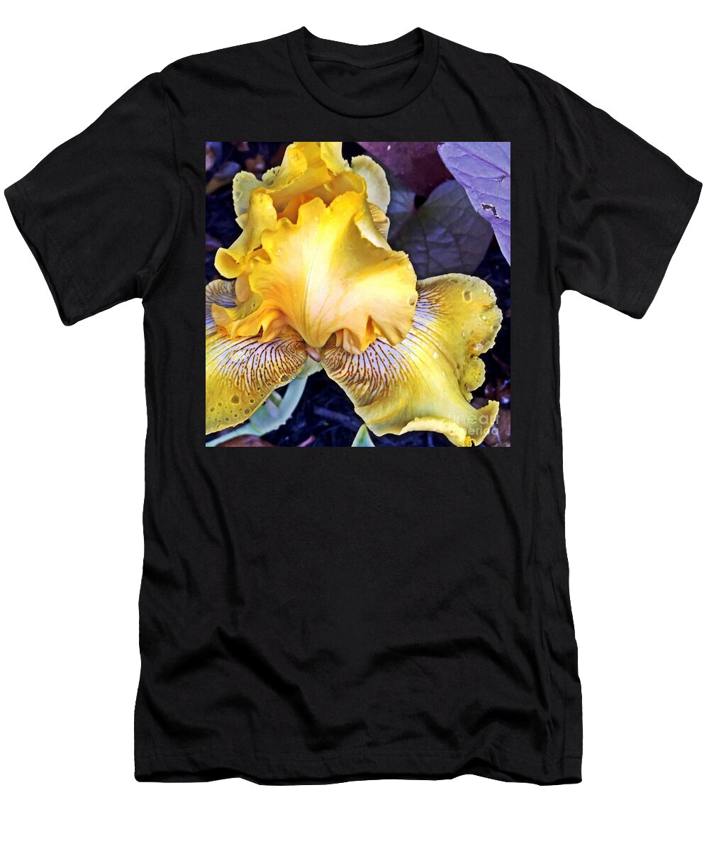 Macro T-Shirt featuring the photograph Iris Supreme by Vonda Lawson-Rosa