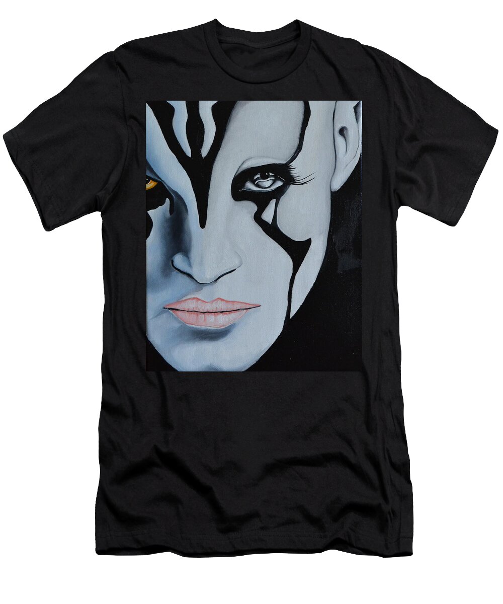 A Portrait Of Jaylah From The Movie Star Trek Beyond. I Painted Half Of Her Face In Black And White And The Other Half In Color. The Painting Was Done With Oil Paint And Treated With A Coating To Preserve The Colors. This Original Painting Is Very Affordable And Would Please Sci-fly Fans. T-Shirt featuring the photograph Jaylah by Martin Schmidt