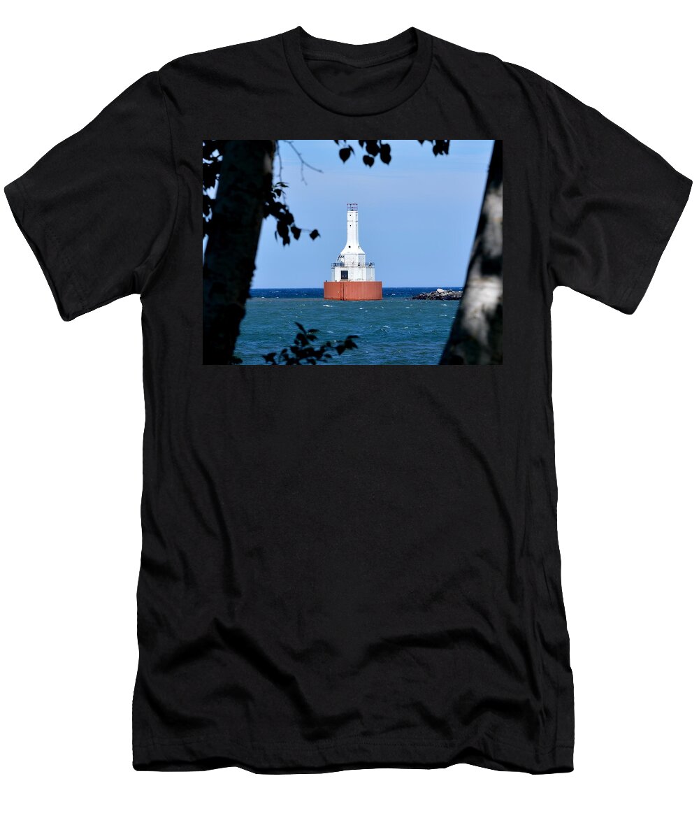 Keweenaw T-Shirt featuring the photograph Keweenaw Waterway Lighthouse. by Keith Stokes