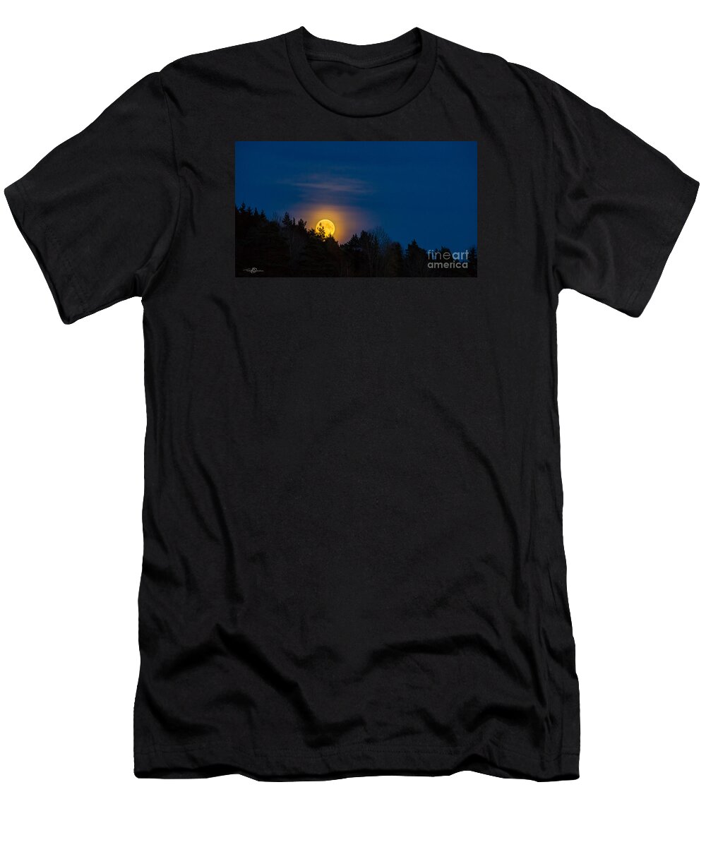 Moon Rise T-Shirt featuring the photograph Moon rise by Torbjorn Swenelius