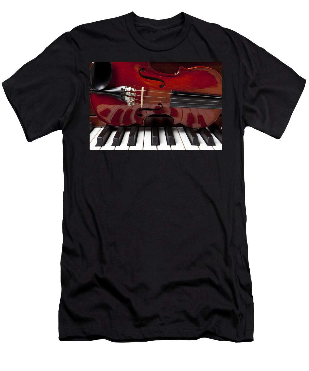 Violin T-Shirt featuring the photograph Piano reflections by Garry Gay