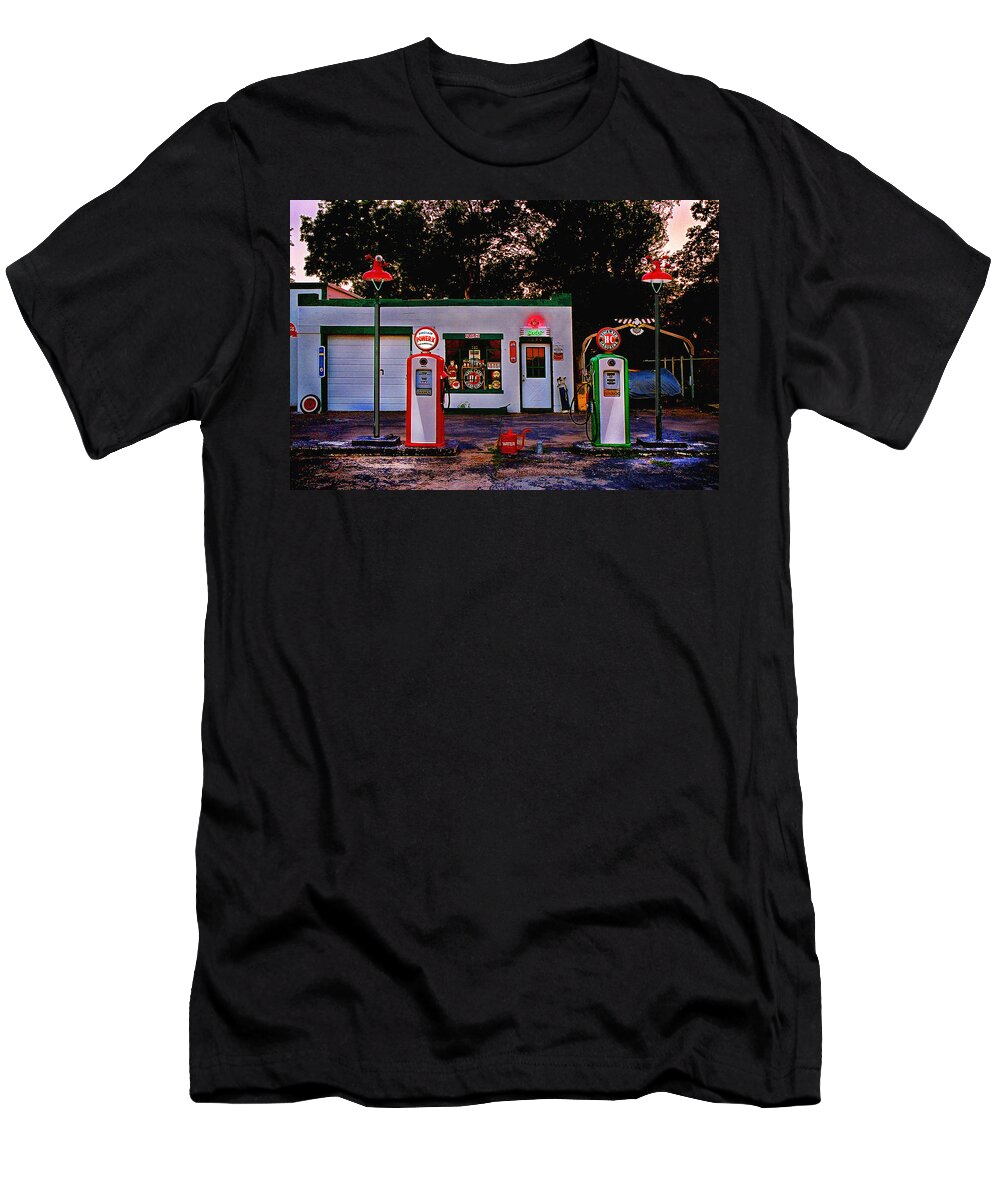 Gas Station T-Shirt featuring the photograph Sinclair by Steve Karol