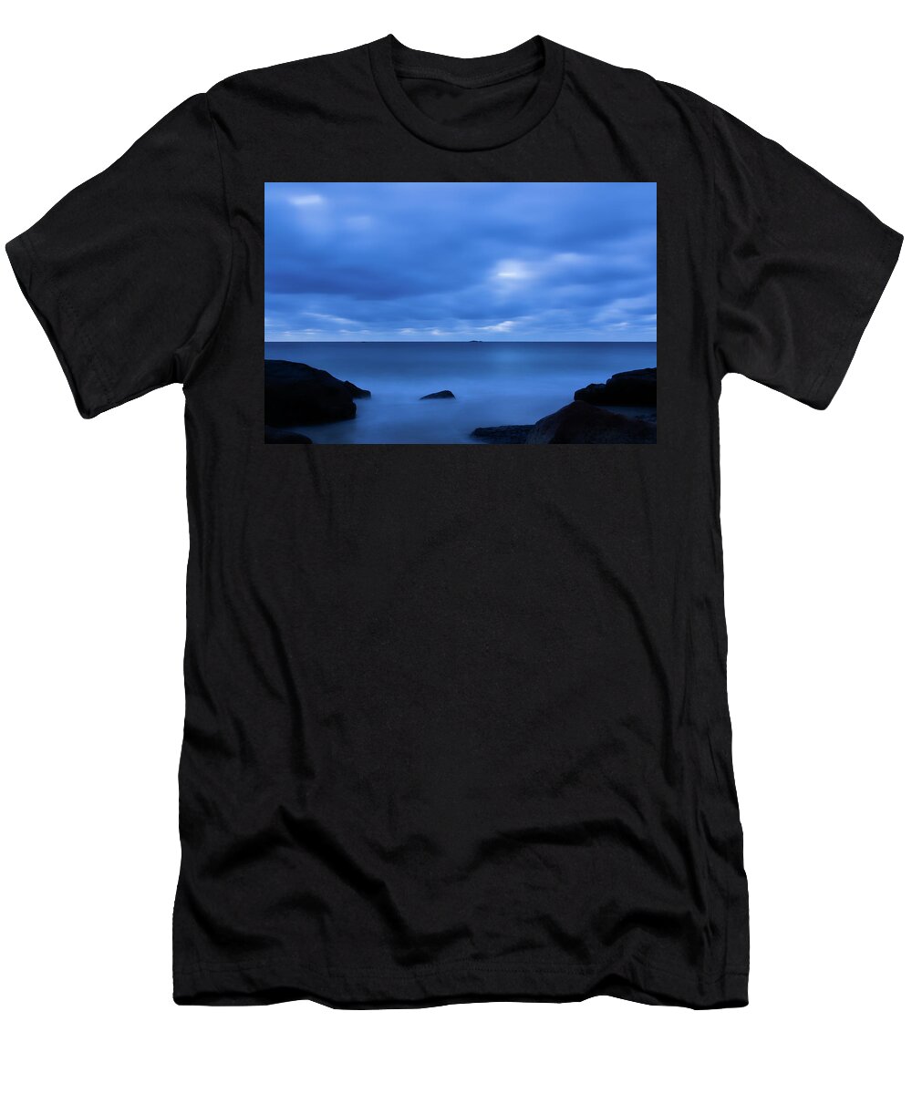 Singing Beach T-Shirt featuring the photograph Singing The Blues, Singing Beach  by Michael Hubley