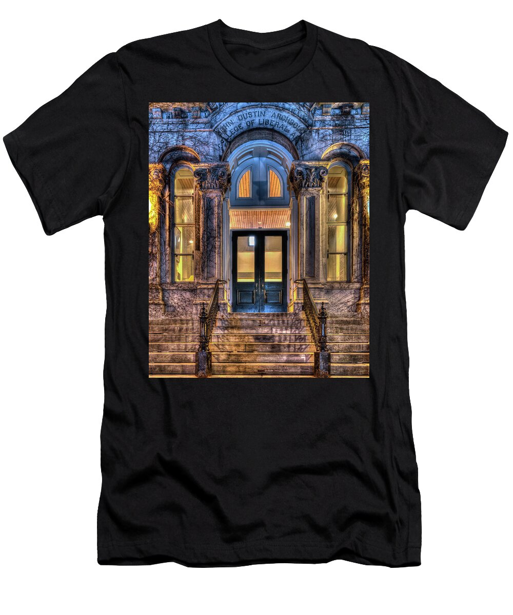 Su T-Shirt featuring the photograph SU Hall of Languages Doors by Rod Best