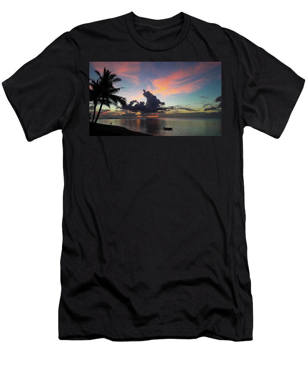  T-Shirt featuring the photograph Sunset Lovers by Steven Robiner