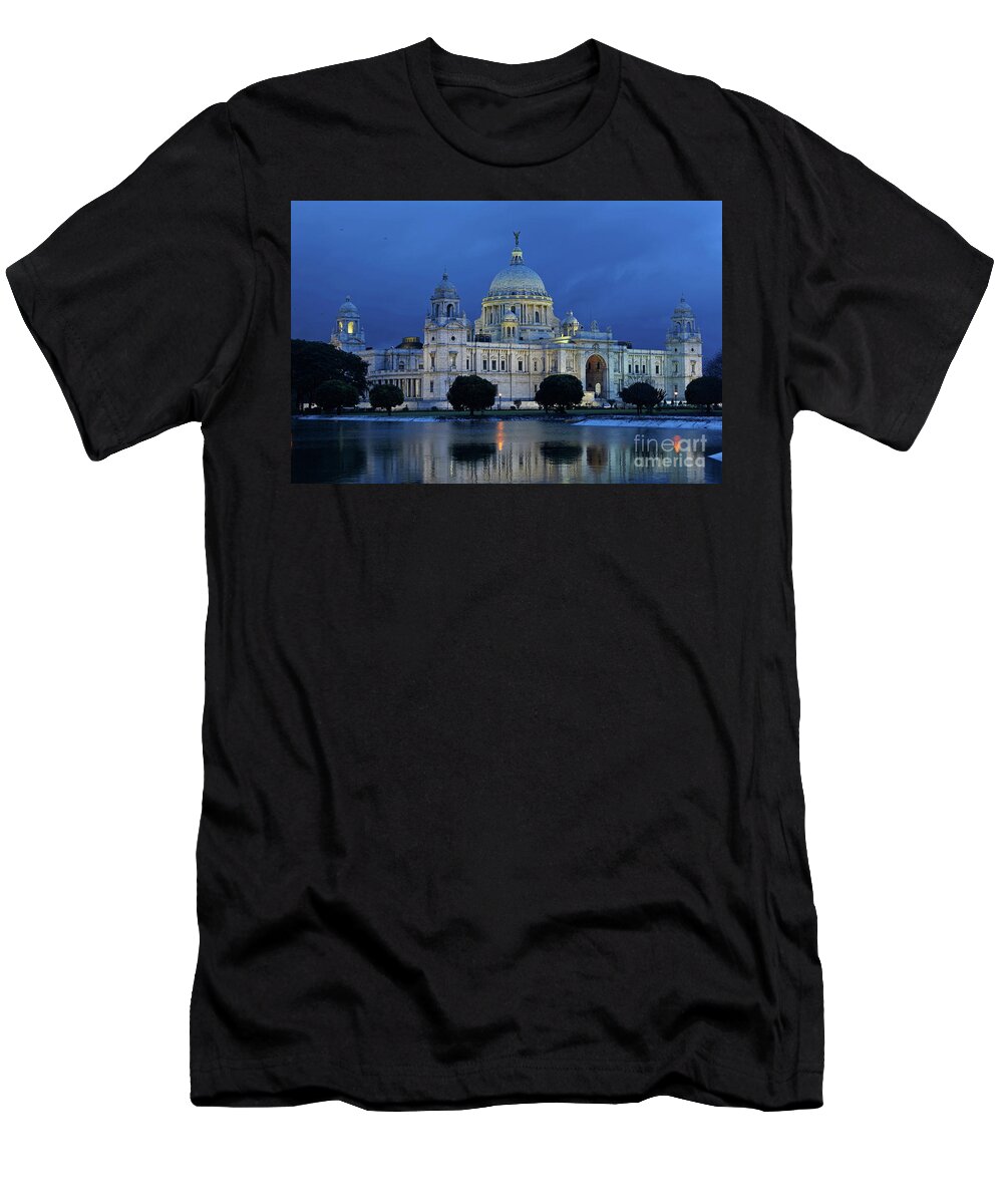 Victoria Memorial building in Kolkata T-Shirt by Milind Ketkar - Pixels
