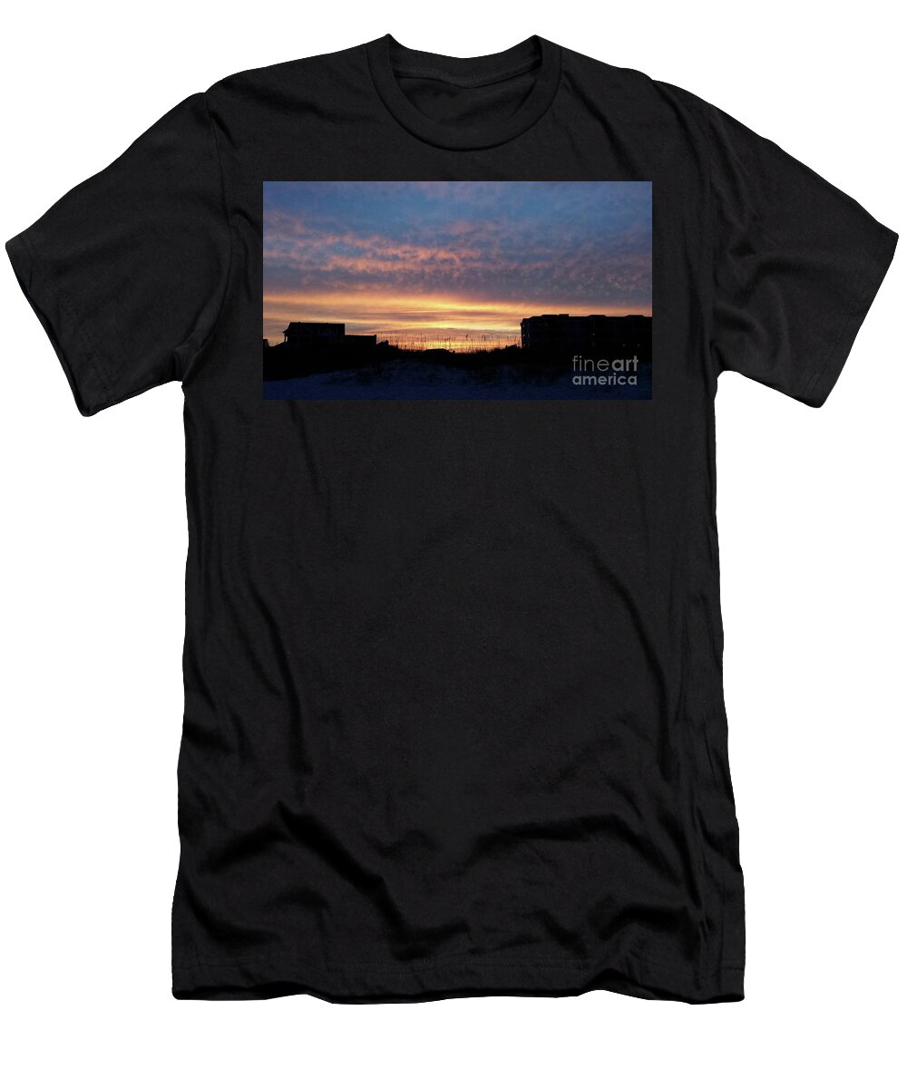 Wilmington T-Shirt featuring the photograph Wilmington Western Sky by Curtis Sikes