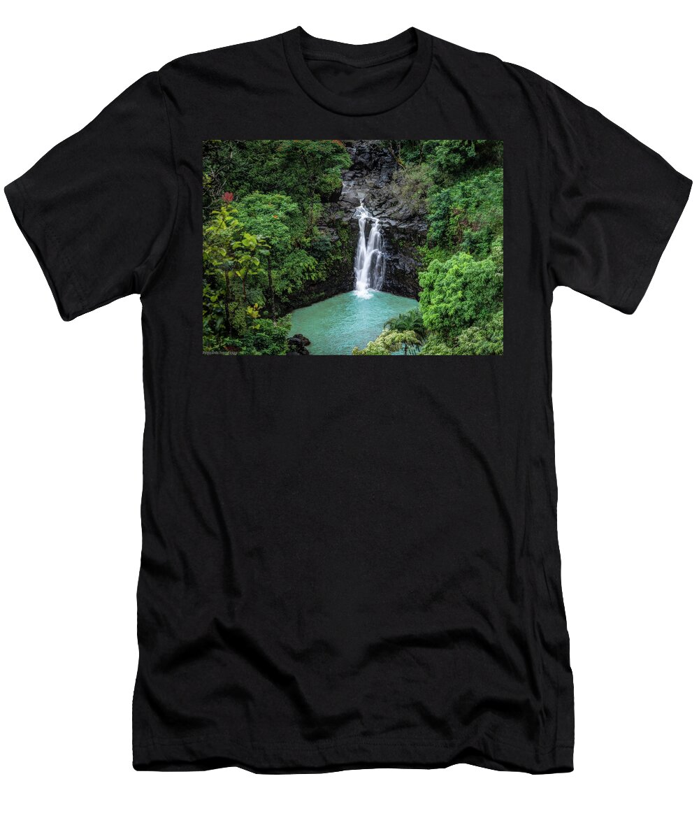 Hawaii T-Shirt featuring the photograph Puohokamoa Falls by G Lamar Yancy