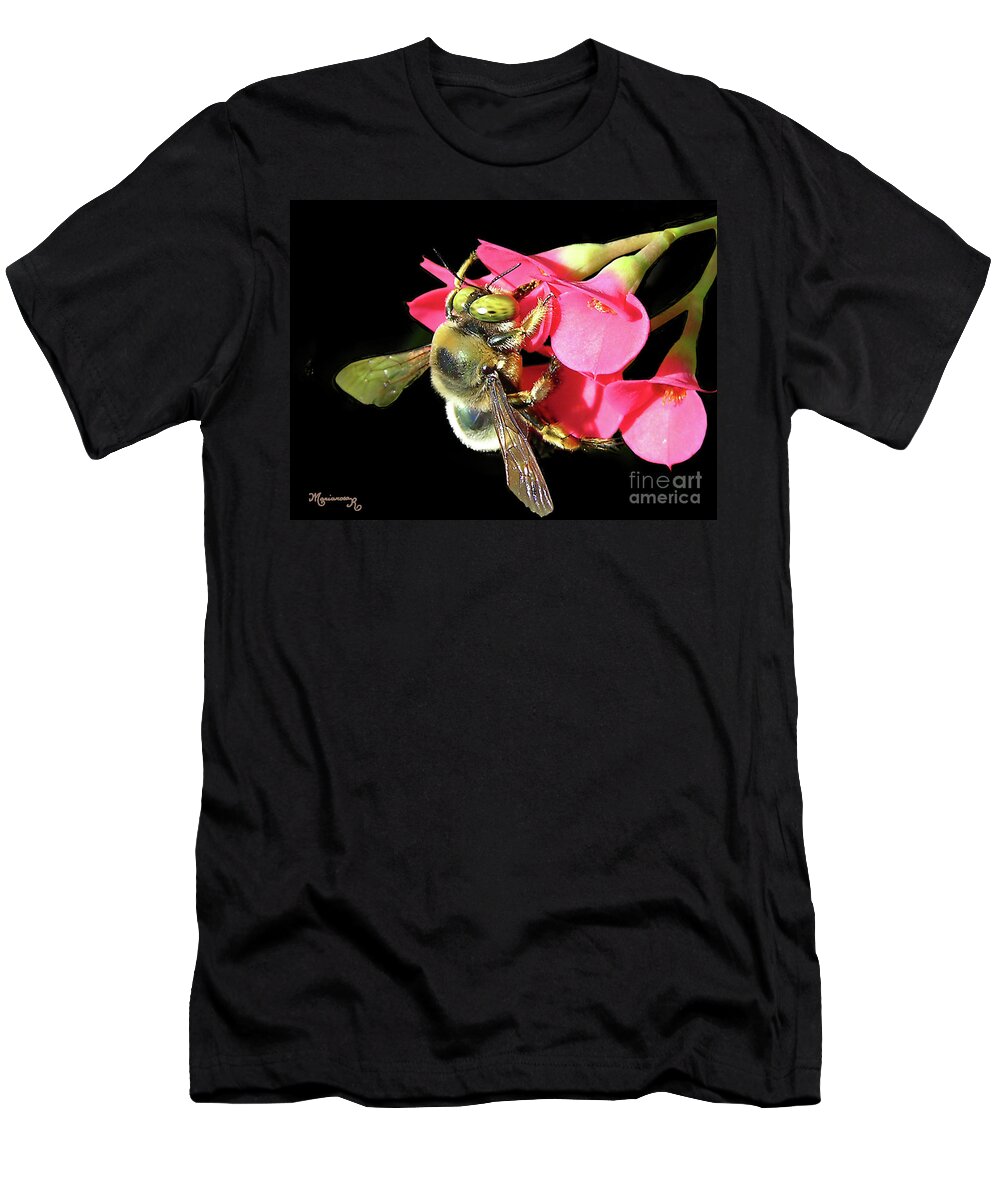 Nature T-Shirt featuring the photograph Refreshing Pause #1 by Mariarosa Rockefeller