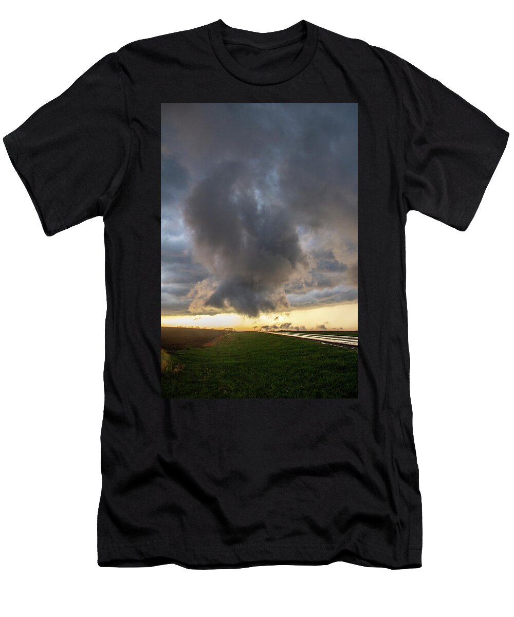 Nebraskasc T-Shirt featuring the photograph 3rd Storm Chase of 2018 050 by NebraskaSC
