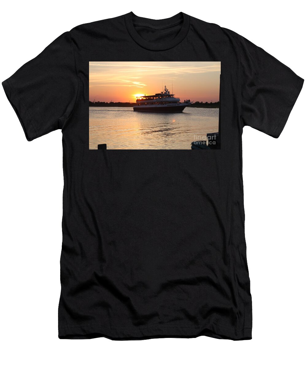Boat Cruising In Front Of Sunset On Long Island T-Shirt featuring the photograph Boat Cruising In Front Of The Sunset On Long Island by Barbra Telfer