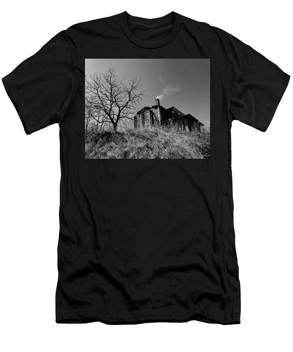 House T-Shirt featuring the photograph Eerie in the Country BW by Lee Darnell