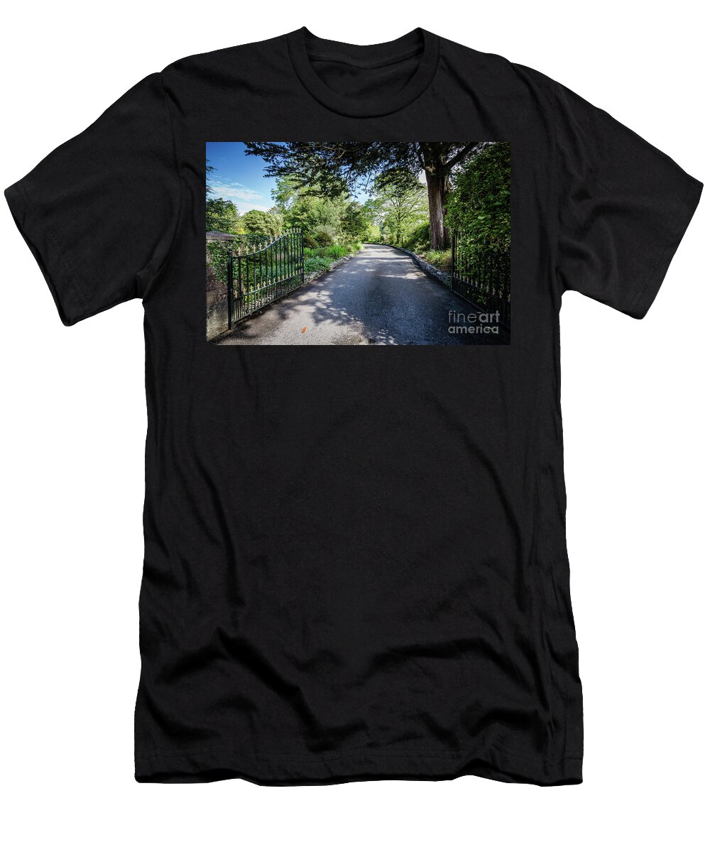 Kenmare T-Shirt featuring the photograph Inviting by Eva Lechner