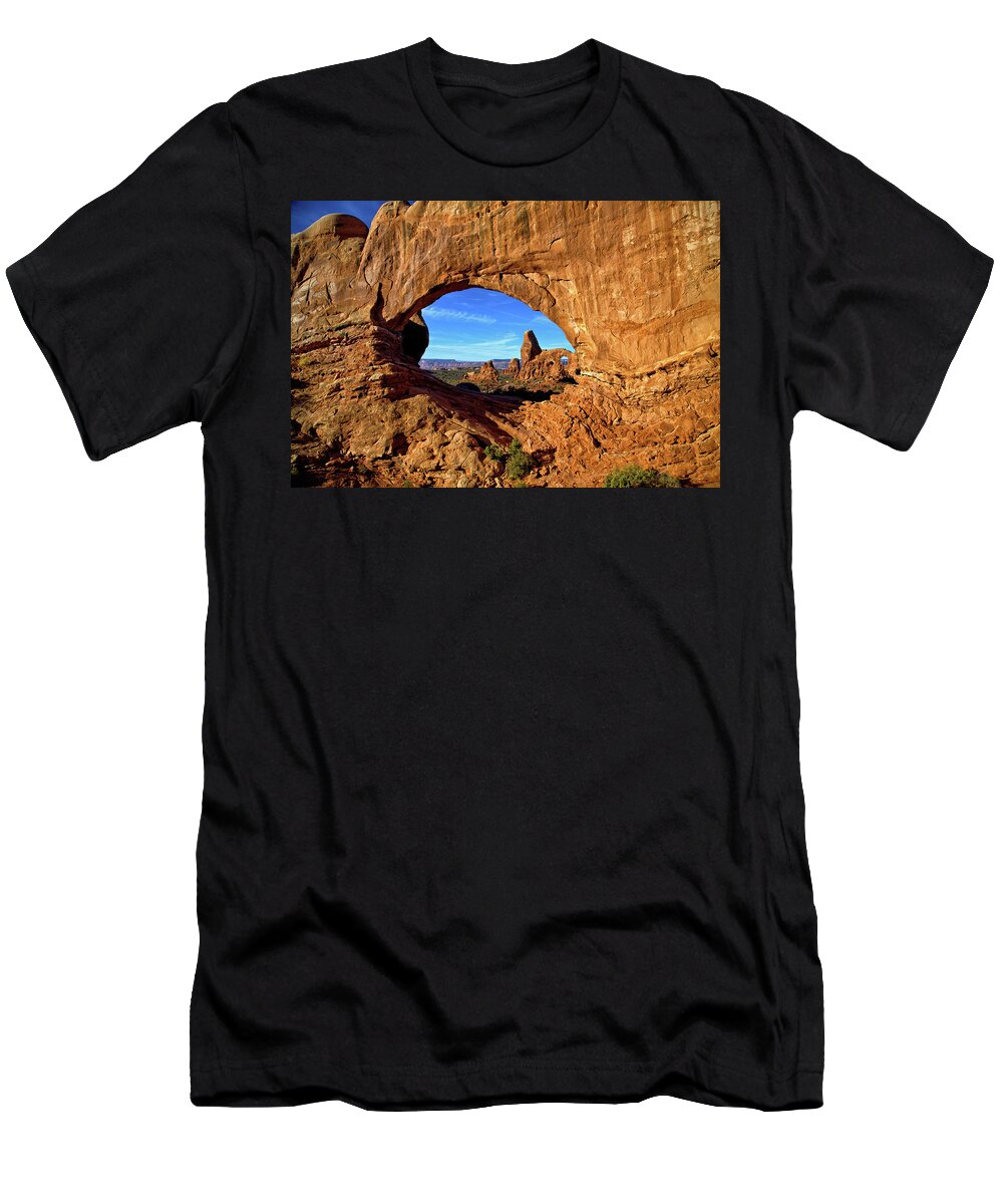 Turret Arch T-Shirt featuring the photograph Turret Arch by Bob Falcone