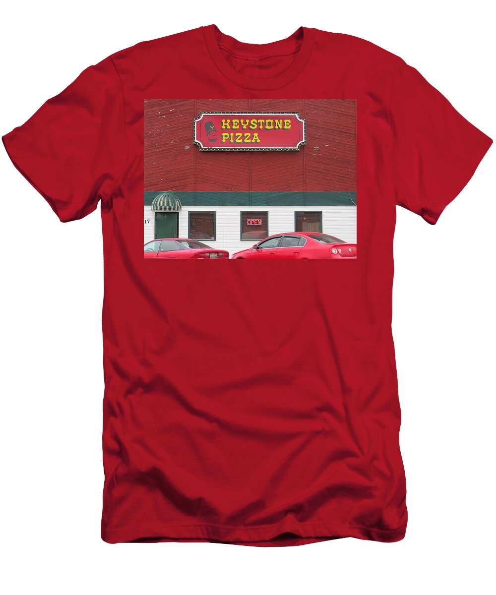Blurred T-Shirt featuring the photograph Keystone Pizza by Dart Humeston