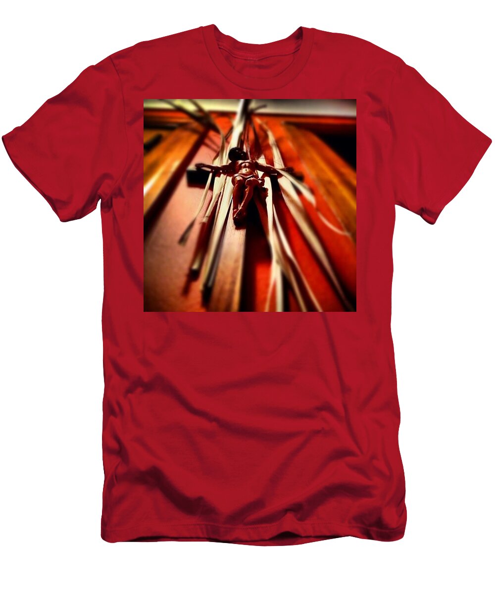 Purebeauty T-Shirt featuring the photograph Pure Beauty by Frank J Casella