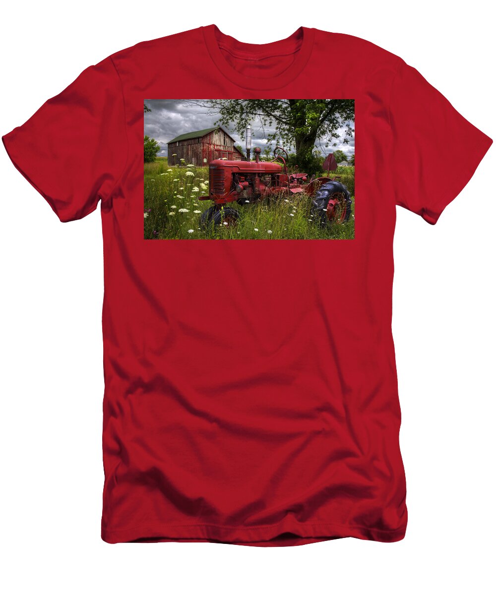 Tractor T-Shirt featuring the photograph Reds in the Pasture by Debra and Dave Vanderlaan