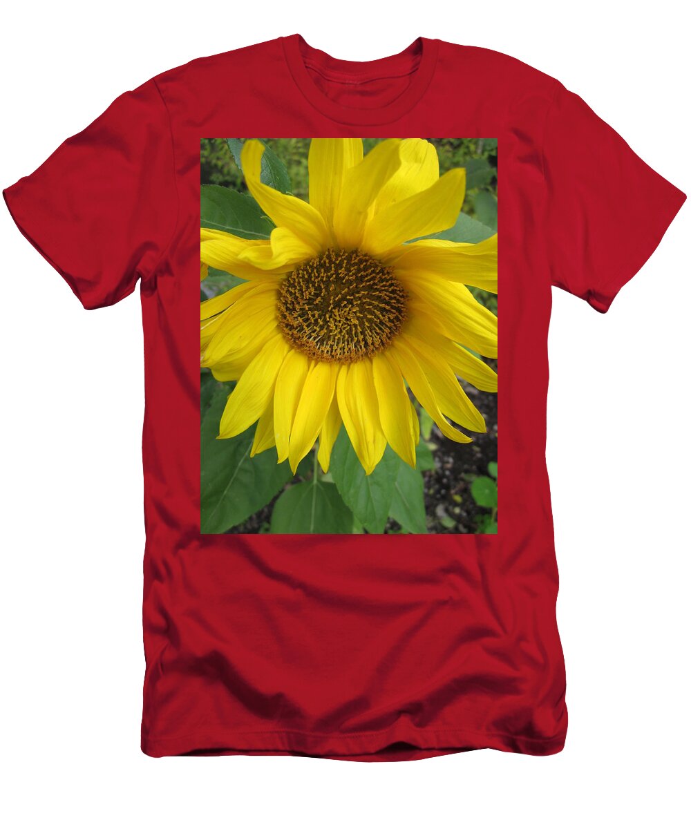 Daisy T-Shirt featuring the photograph Sprawling by Rosita Larsson