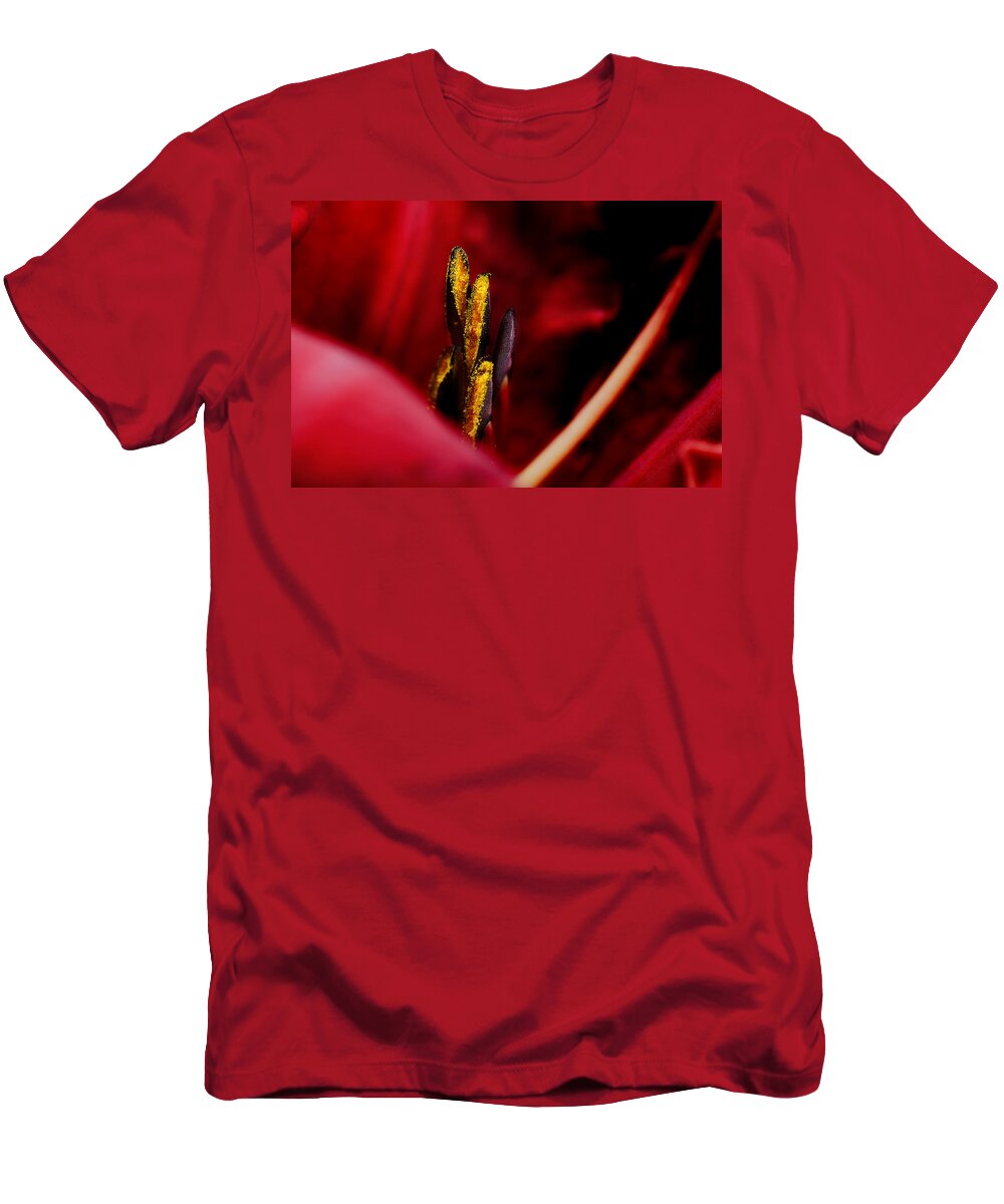 Scarlet Colored Lily T-Shirt featuring the photograph The Insiders by Michael Eingle