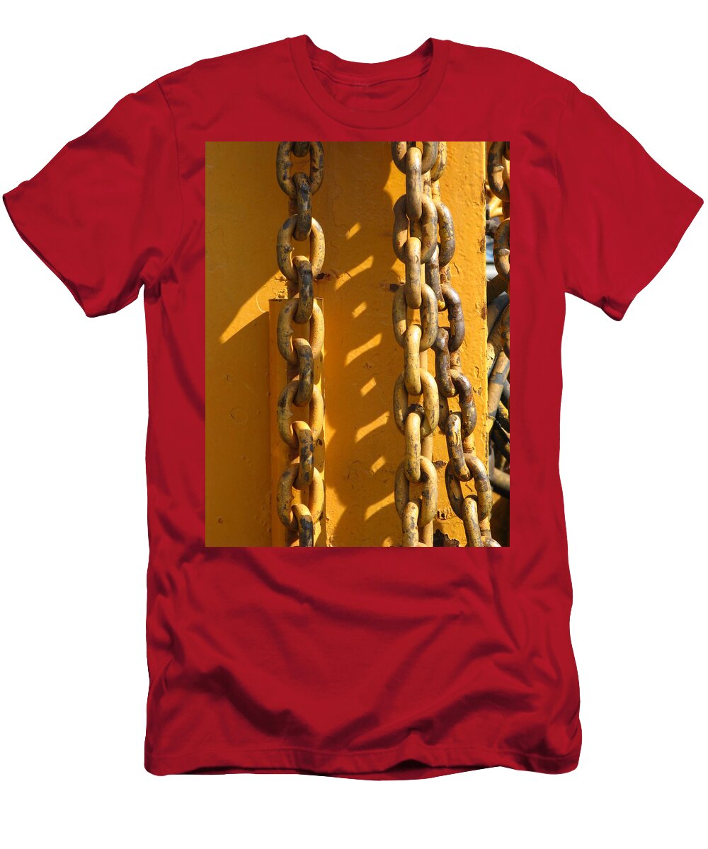 Rust Art T-Shirt featuring the photograph The Weakest Link by Bill Tomsa