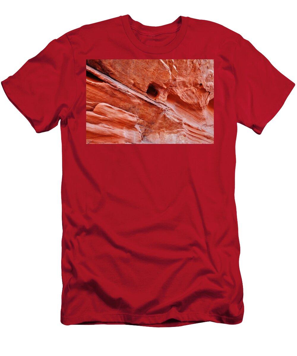 Valley Of Fire State Park T-Shirt featuring the photograph Valley of Fire Mouse's Tank Sandstone Wall by Kyle Hanson