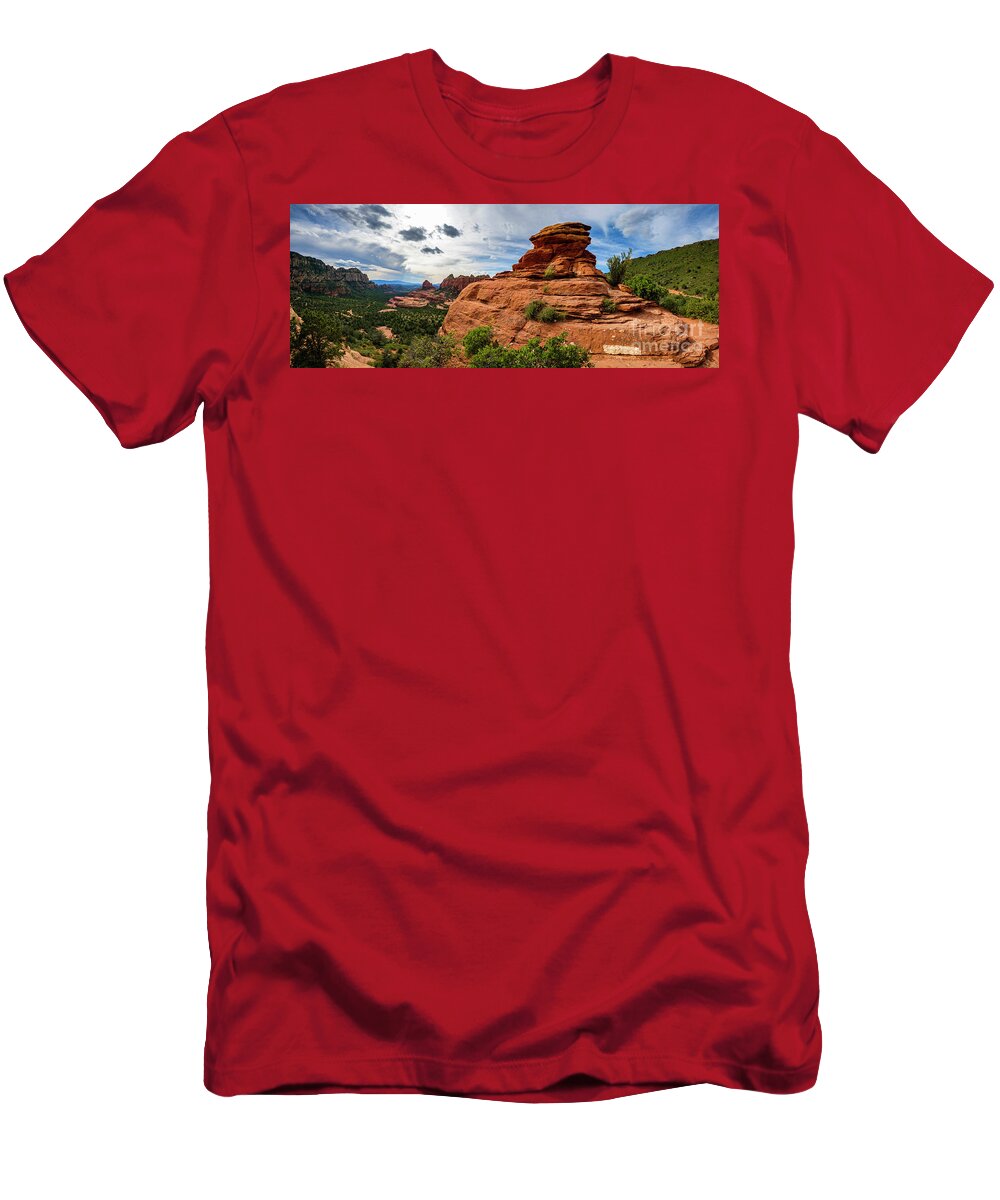 Arizona T-Shirt featuring the photograph Beautiful Sedona Panorama by Raul Rodriguez