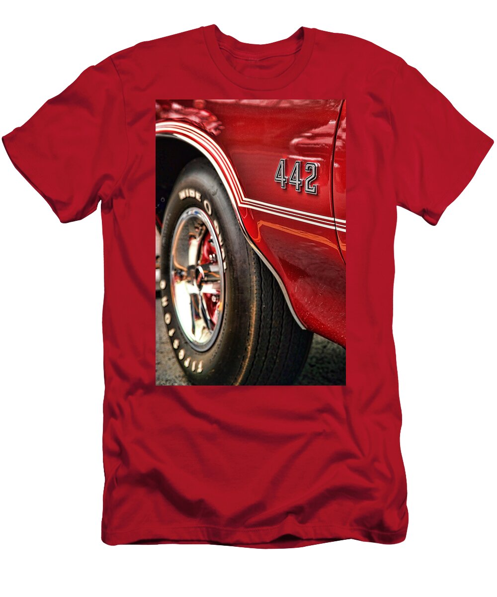Oldsmobile T-Shirt featuring the photograph 1970 Oldsmobile Cutlass 442 by Gordon Dean II