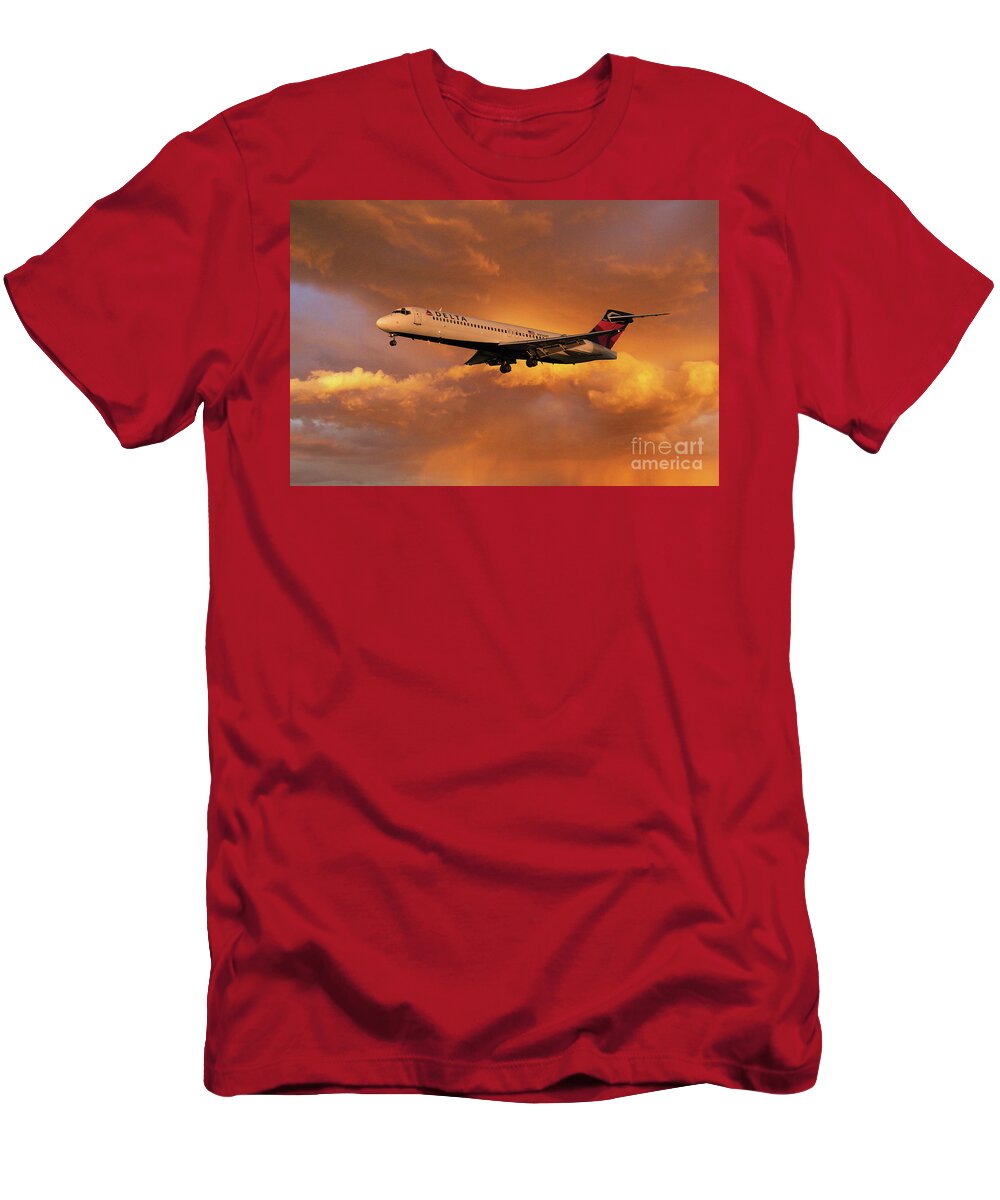 Delta T-Shirt featuring the digital art Delta_Boeing 717-200 N934AT by Airpower Art
