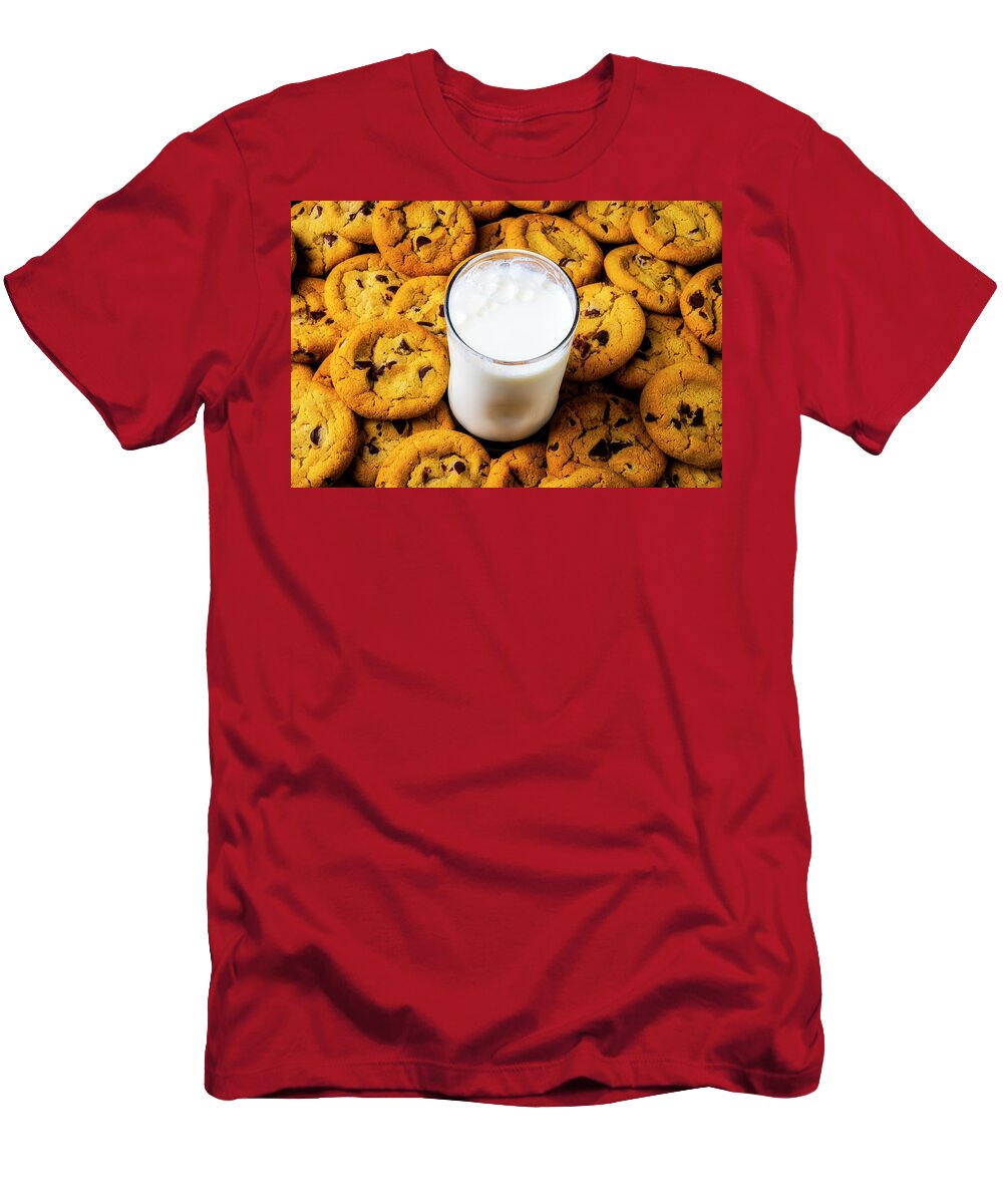 Pile T-Shirt featuring the photograph Milk And Chocolate Chip Cookies by Garry Gay