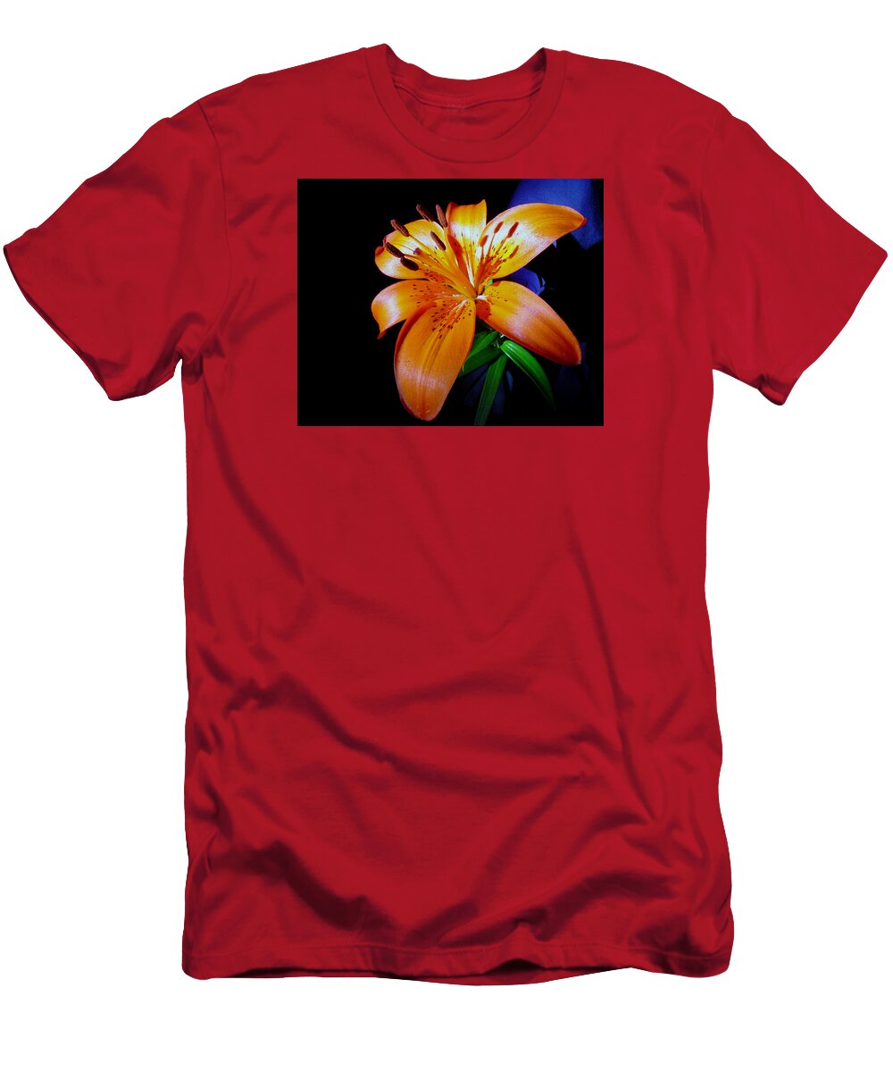 Flower T-Shirt featuring the photograph orange Glow by Robert Och