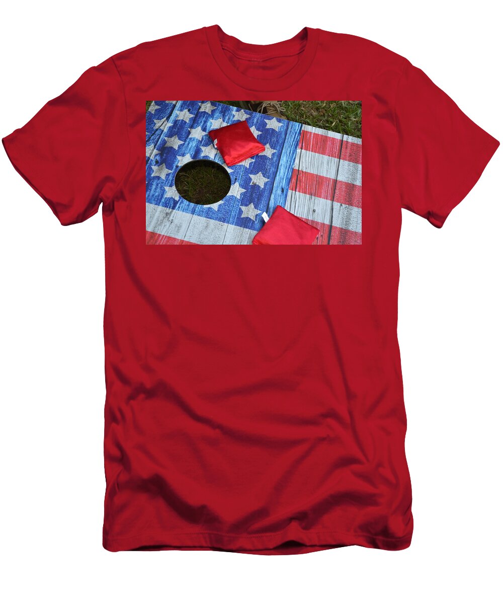 Patriotic T-Shirt featuring the photograph Put it in the hole by Jeff Bjune