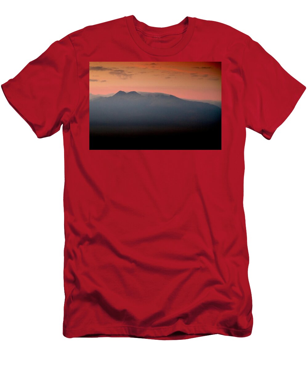 Magillicudy Reeks T-Shirt featuring the photograph Reeks Morning by Mark Callanan