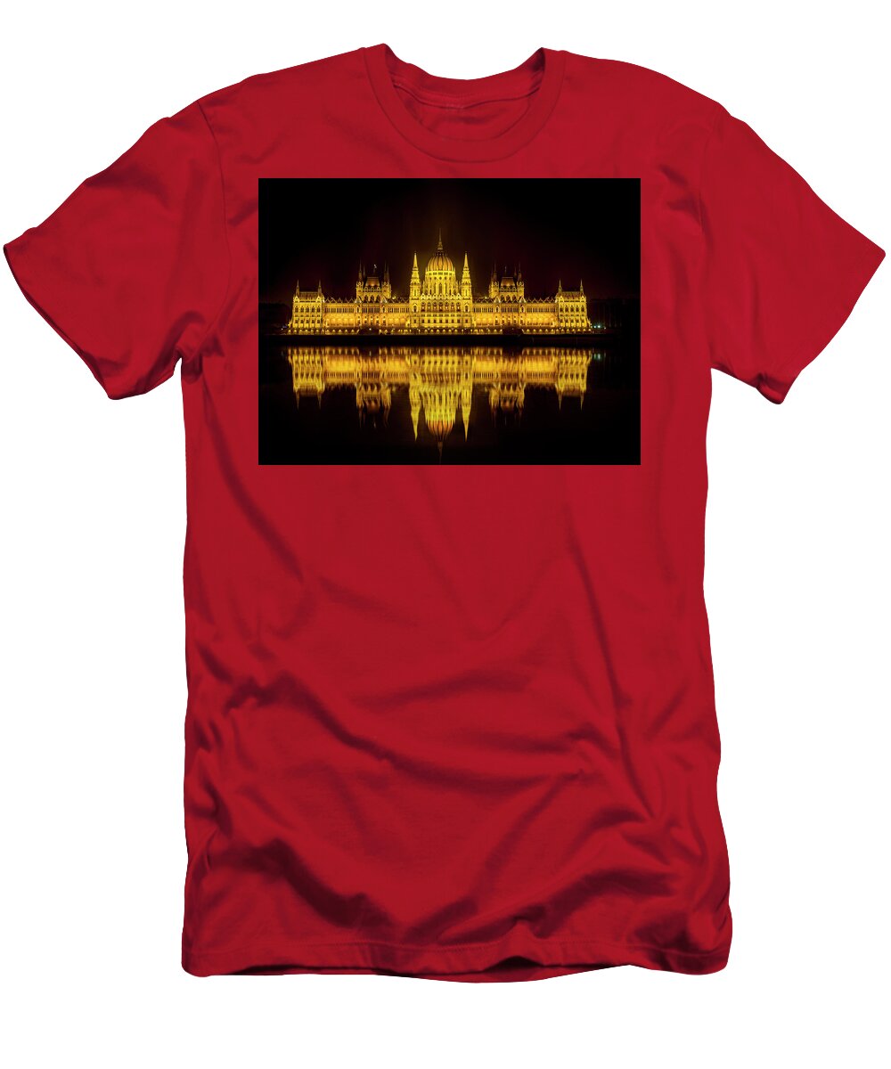 Danube T-Shirt featuring the photograph The Parliament house by Usha Peddamatham