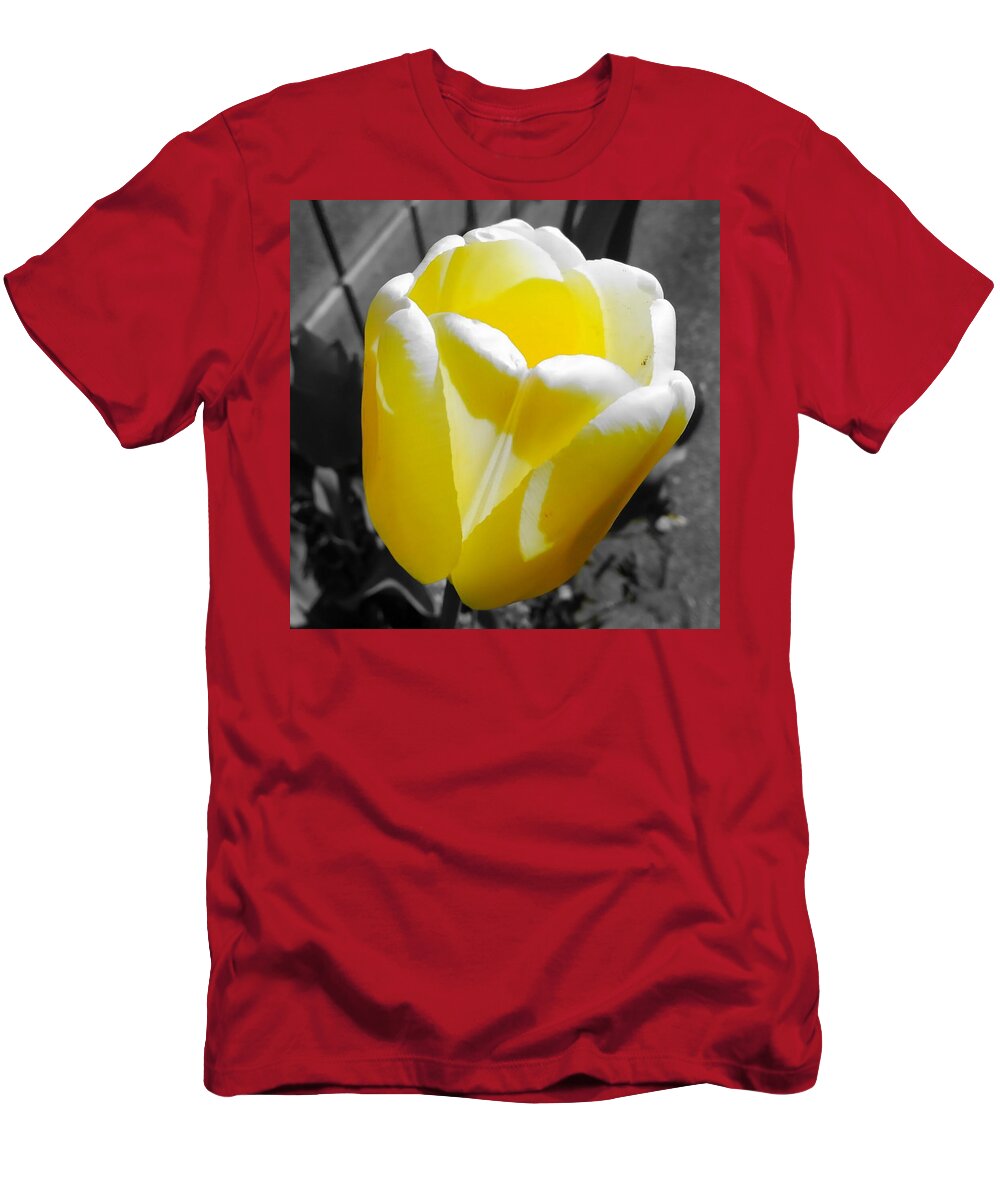 Tulip T-Shirt featuring the digital art Tulip by Kumiko Izumi