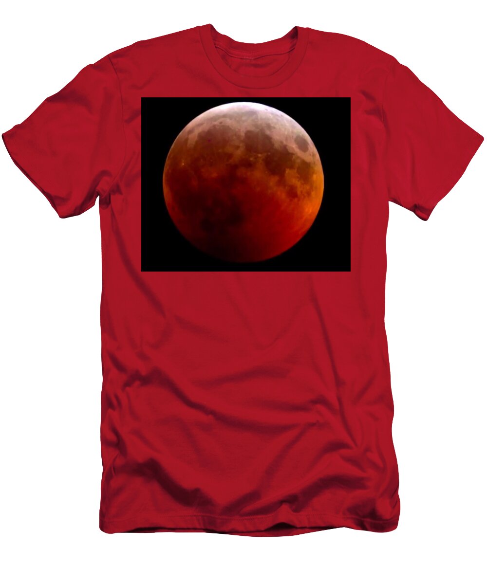 Lunar Eclipse T-Shirt featuring the photograph Super Blood Wolf Moon by Chris Montcalmo