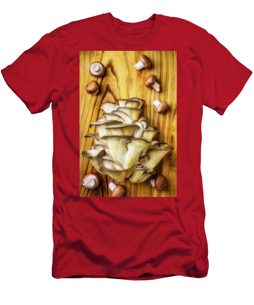 Oyster Mushrooms T-Shirt featuring the photograph Oyster And Baby Bella Mushrooms by Garry Gay