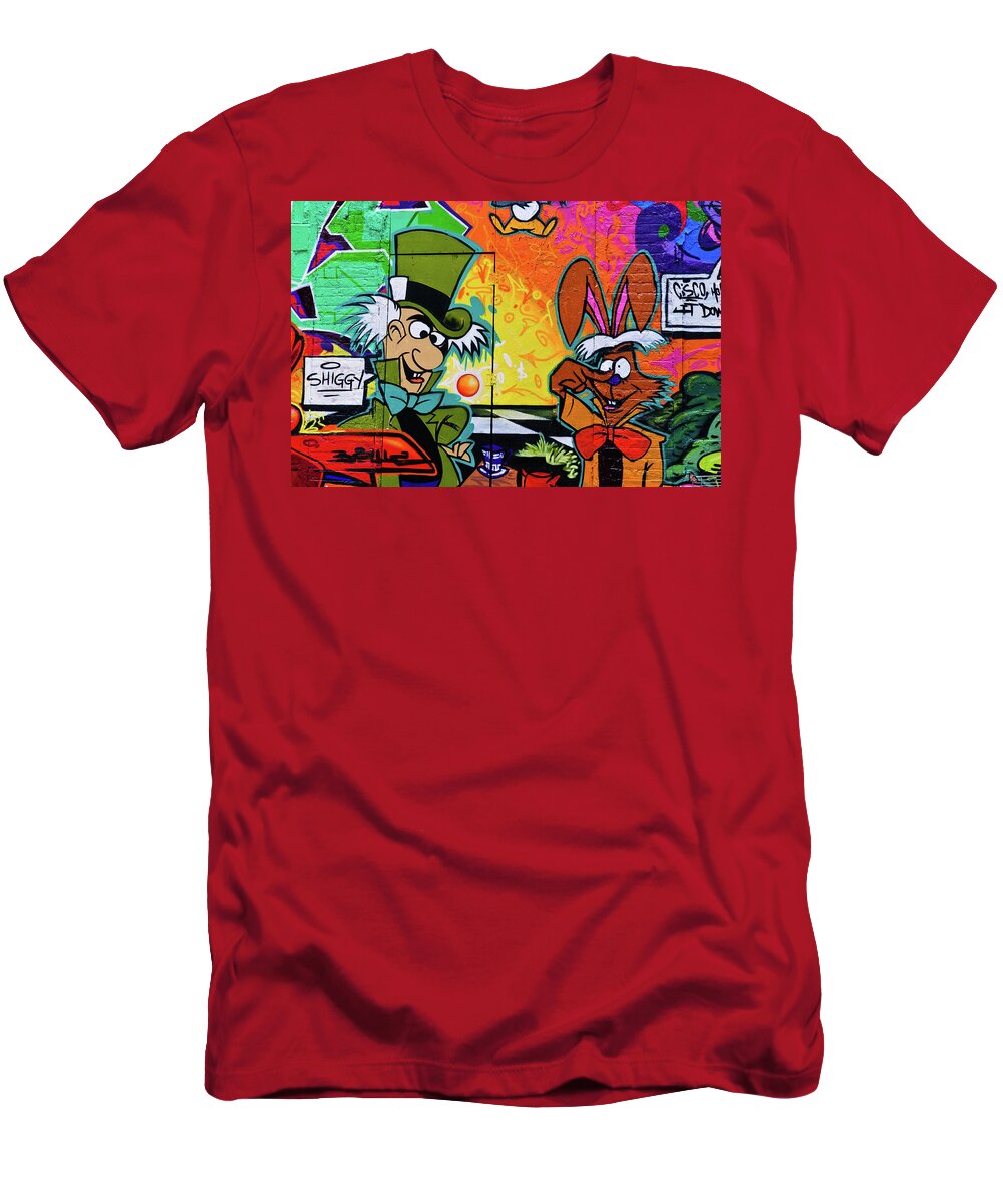 5 Pointz T-Shirt featuring the photograph Whats Up Doc? by Louis Dallara