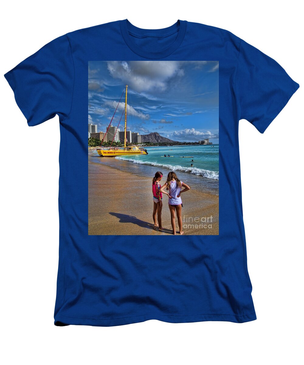 Oahu T-Shirt featuring the photograph Idyllic Waikiki Beach No 2 by David Smith