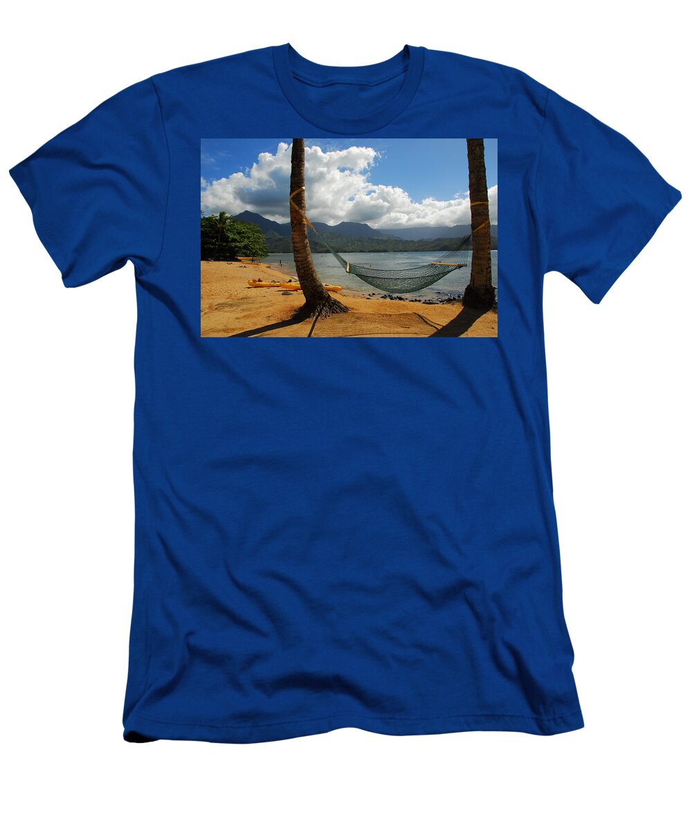 Hawaiian Islands T-Shirt featuring the photograph A Place to Hang by Lynn Bauer